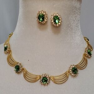 Vintage Gold and Green Necklace Set